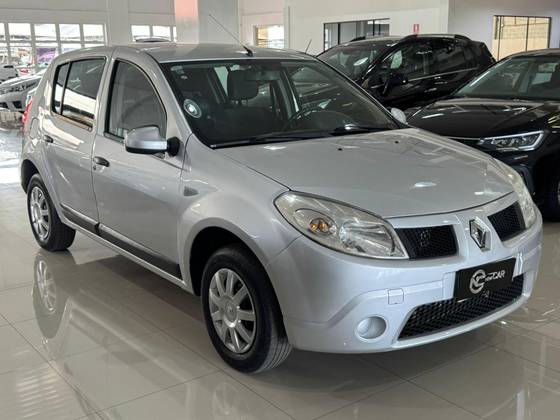 RENAULT SANDERO 1.0 AUTHENTIQUE 16V FLEX 4P MANUAL RENAULT SANDERO 1.0 AUTHENTIQUE 16V FLEX 4P MANUAL